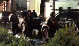 ZA Enam Kali Lepaskan Tembakan ke Polisi, Namun tak Ada yang Kena - JPNN.com