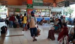 Libur Panjang, Jumlah Penumpang dari Terminal Kampung Rambutan Meningkat - JPNN.com