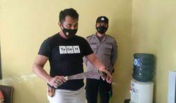 Ahmad Sidik Sedang Tidur di Kamar, Anak Masuk Bawa Golok, Terjadi Pembantaian, Geger - JPNN.com