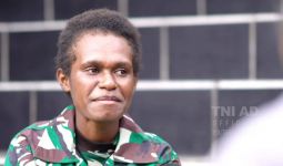 Perjuangan Serda Lisbeth Duwith Jadi Prajurit TNI, Ditembaki Amunisi Tajam - JPNN.com