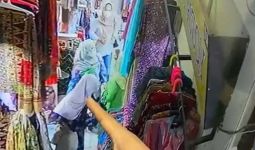 Wanita Ini Terekam CCTV saat Berbuat Aksi Tak Terpuji, Videonya Viral, Tuh Lihat - JPNN.com