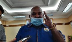 Mendagri Tito ke Papua, Gubernur Lukas Enembe: Saya Hanya Berobat - JPNN.com