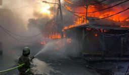 Ini Dugaan Penyebab Kebakaran di Pasar Kambing Tanah Abang - JPNN.com