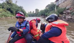 Rizki Tewas di Kali Ciliwung saat Berenang Bersama Temannya, Kondisi Mengenaskan - JPNN.com