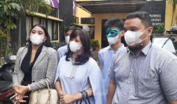 Trauma Jadi Korban KDRT, Yuyun Sukawati Tak Berani Pulang - JPNN.com