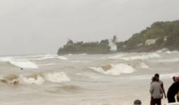 Dihantam Badai Seroja, 2 Nelayan NTT Terseret hingga Australia - JPNN.com