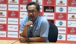 Persib vs Persebaya, Aji Santoso: Kami Siap Meladeni Permainan Menyerang Maung Bandung - JPNN.com