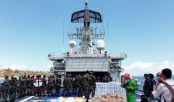 TNI AL Kerahkan Kapal Perang untuk Angkut Bantuan ke NTT - JPNN.com