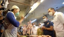Ditanya Mendag Lutfi, Pedagang Ayam Bilang Begini - JPNN.com