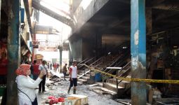 Blok C Pasar Minggu Terbakar, Diduga Ini Penyebabnya - JPNN.com
