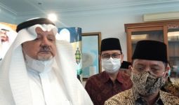 Bagi-Bagi Kurma di Jakarta, Dubes Saudi Sampaikan Janji Manis soal Ibadah Haji - JPNN.com