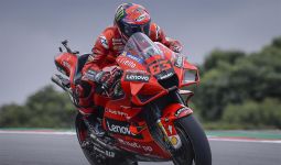 FP2 MotoGP Portugal: Tegang Hingga Ada yang Boncengan ke Garis Finis - JPNN.com