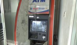 4 Bandit Pengganjal ATM Tertangkap Tangan saat Beraksi di Bekasi - JPNN.com