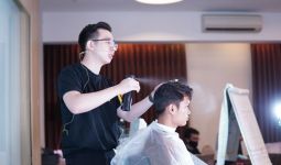Pengin Sukses Kembangkan Bisnis Barbershop? Nih Simak Tips dari Kevin Tania - JPNN.com