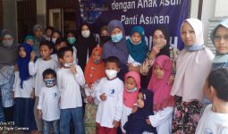 Lies Damayanti Bantu Anak-anak Yatim dan Duafa - JPNN.com