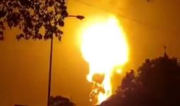Viral Kobaran Api Pipa Gas di Bekasi, Begini Penjelasan Pertamina - JPNN.com
