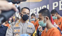 Jalankan Bisnis Begituan, GMI Ditangkap, Lihat Gayanya saat Diinterogasi Kombes Syahduddi - JPNN.com