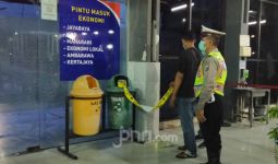 Polisi Masih Dalami Penyebab Ambruknya Atap Stasiun Pasar Turi - JPNN.com