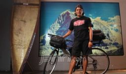 Bambang 'Paimo' Hertadi Mas, Gowes Keliling Dunia dengan Sepeda Sederhana - JPNN.com