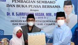 Syarief Hasan Ajak Masyarakat Bantu Anak Yatim dan Fakir Miskin - JPNN.com