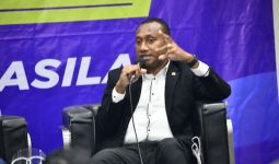 Yan Mandenas: Penyelesaian Kekerasan di Papua Harus Melalui Jalan Dialog dan Rekonsiliasi - JPNN.com