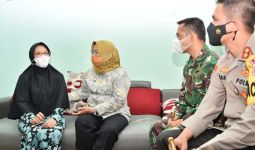 Bu Ade Yasin Sangat Terkejut saat Mengunjungi Rumah Duka Letkol Irfan Suri - JPNN.com