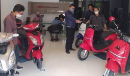 Rakata Indonesia Meluncurkan Motor Listrik Harian, Harganya Mulai Rp 15,6 Juta - JPNN.com