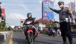Warga Luar Diperbolehkan Melintas di Surabaya, Ini Syaratnya - JPNN.com