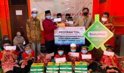 PT PP Bagikan Paket Sembako Gratis untuk Para Pekerja dan Gelar Program KETUPPAT Ramadan - JPNN.com