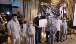 Komunitas Ducati Indonesia Berbagi Kebahagiaan Bersama Anak Yatim Piatu - JPNN.com