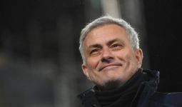 Dipecat Spurs, Mourinho Berlabuh di Liga Italia - JPNN.com