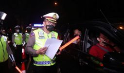 Polda Metro Jaya Mulai Menyekat Ruas Tol di Sejumlah Titik Ini... - JPNN.com