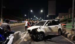 Mengantuk Saat Nyetir, Kompol Ery Hafry Hantam Pembatas Jalan, Begini Kondisinya - JPNN.com