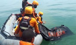 Jasad Pemuda yang Loncat ke Laut Ditemukan Mengapung di Pantai Labu - JPNN.com