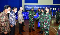 Laksamana Yudo Bagikan Paket Sembako Gratis Kepada Prajurit TNI AL - JPNN.com