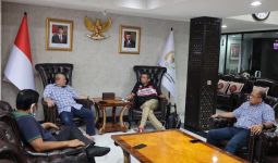 Ketua DPD RI dan Hinca Pandjaitan Bersilaturahmi Jelang Momen Idulfitri - JPNN.com