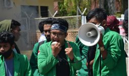 75 Pegawai KPK Dinonaktifkan, Mahasiswa Aceh Ucapkan Kalimat Menohok ke Firli Bahuri - JPNN.com