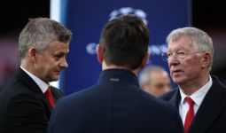 Final Liga Europa: MU pun Membawa Sir Alex Ferguson ke Polandia, Buat Apa? - JPNN.com