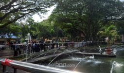 Libur Waisak, 13.125 Orang Kunjungi Taman Margasatwa Ragunan - JPNN.com