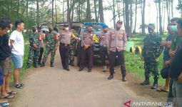 Polisi dan Pasukan Koramil Datang, Warga Langsung Bubar - JPNN.com