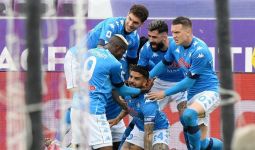 Napoli Gasak Fiorentina, Nasib Juventus Kembali di Ujung Tanduk - JPNN.com