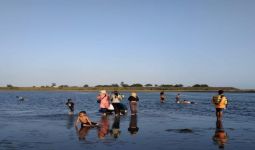 Pantai Glagah Dikunjungi 23.455 Orang, Konon Sudah Diingatkan Menaati Prokes - JPNN.com