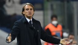 Suporter Italia Dibatasi, Roberto Mancini Meradang - JPNN.com