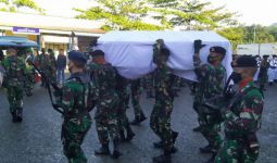 Jenazah Dua Anggota TNI yang Meninggal di Papua Tiba di Maluku - JPNN.com