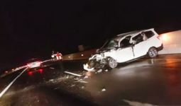 Wuling vs Truk di Tol Pekanbaru-Dumai, Begini Penampakannya - JPNN.com