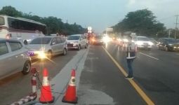 Hindari Tol Jakarta-Cikampek, Jasa Marga Terapkan Contraflow - JPNN.com