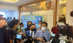 Penuhi Panggilan Penyidik, Roy Suryo Beri Informasi Terbaru Soal Lucky Alamsyah - JPNN.com