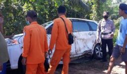 Xenia Nyemplung ke Parit, 4 Tewas, 2 Kritis, 5 Selamat - JPNN.com