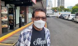 Syok Mendengar Eeng Saptahadi Meninggal Dunia, Mathias Muchus: Sudah Habis Air Mata Saya - JPNN.com