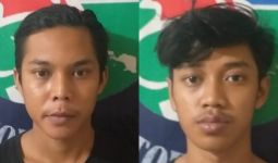 Dua Pemuda Sontoloyo Tak Berkutik, Digerebek Polisi di Depan Traffic Light - JPNN.com